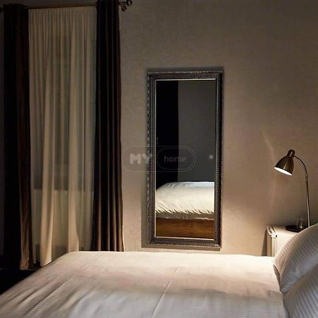 2Nd Floor Hotel Tbilisi Bagian luar foto